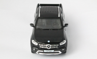Машина Kinsmart Mercedes-Benz X-Class, инерционная чёрная